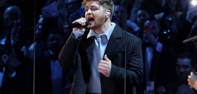 Ο Alex Warren θα εμφανιστεί στα BRIT Awards 2026