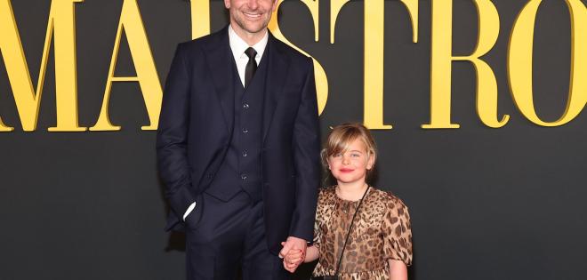 Bradley Cooper: Δυσκολεύτηκε να αγαπήσει την κόρη του τους πρώτους 8 μήνες