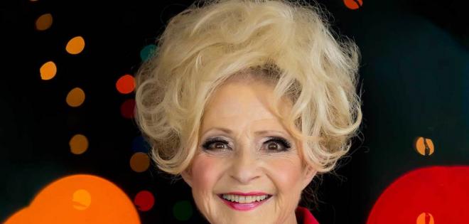 Brenda Lee: Ξεπέρασε 1 δις streams με το "Rockin’ Around the Christmas Tree"