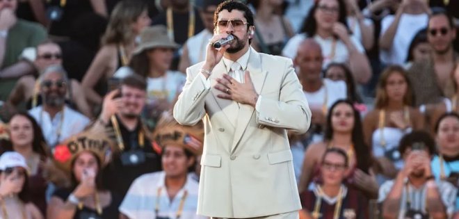 Ο Bad Bunny ολοκλήρωσε την παγκόσμια περιοδεία «Debí Tirar Más Fotos» που έσπασε κάθε ρεκόρ!