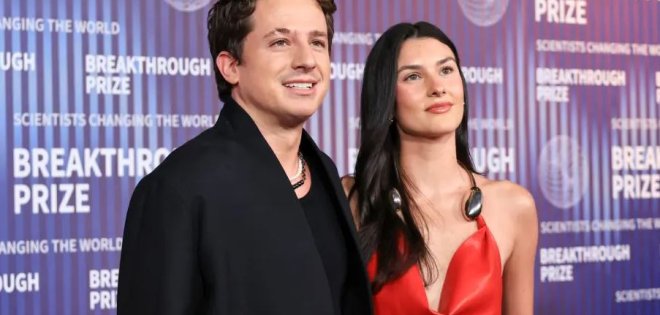 Ο Charlie Puth και η σύζυγός του Brooke Sansone καλωσορίζουν το πρώτο τους παιδί
