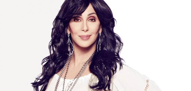 Cher – Επιστρέφει με εορταστικό άλμπουμ