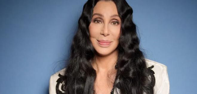 Η Cher υπογράφει συμφωνία ύψους 13 εκατομμυρίων λιρών με το Netflix 