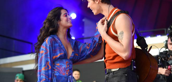 Shawn Mendes για Camila Cabello: "Με έχει διδάξει τι σημαίνει αγάπη"