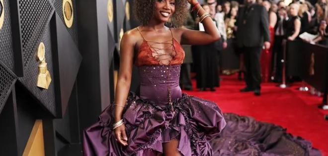 Η νικήτρια Grammy, Doechii, αποκαλύπτει ότι το ντεμπούτο άλμπουμ της «έρχεται»