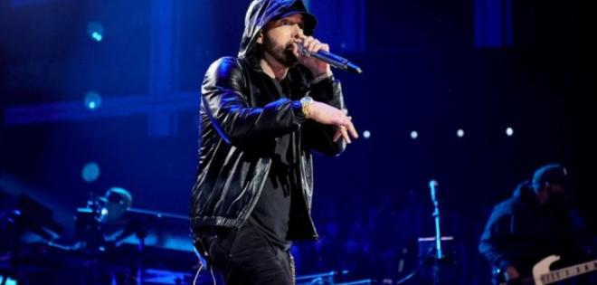 Eminem: Γιατί κατέθεσε αγωγή εναντίον της αυστραλιανής εταιρείας μαγιό «Swim Shady»