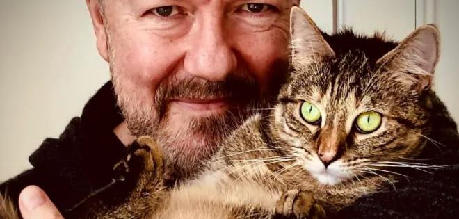 Τι κοινό έχει ο Ricky Gervais με τους "κεραμιδόγατους"; 