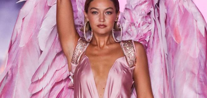 Gigi Hadid: Η κίνηση που τη δίδαξε η Taylor Swift για το Victoria's Secret Fashion Show