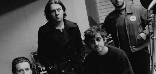 Opening Night από τους Artic Monkeys 