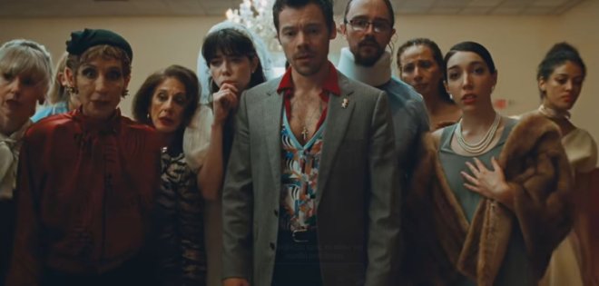 Κυκλοφόρησε το βιντεοκλίπ του Harry Styles για το «Coming Up Roses»