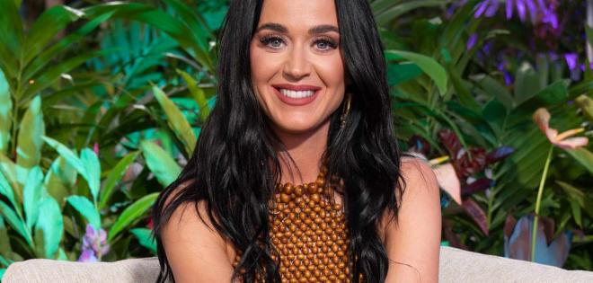 Katy Perry: Κυριολεκτικά φόρεσε τους στίχους του νέου της single