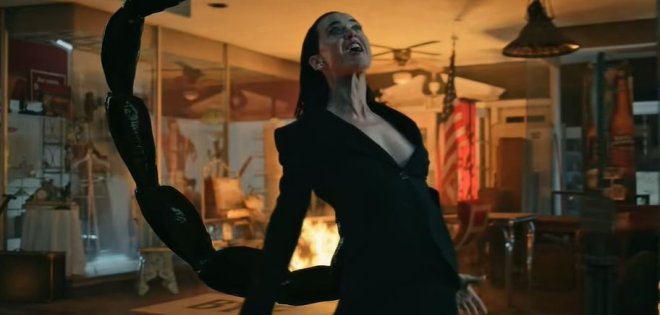 Η Katy Perry εκφράζει την οργή της στο νέο της τραγούδι «Watch It Burn» 
