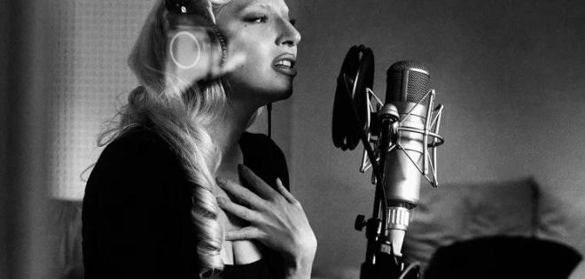 Η Lady Gaga θέλει να διαδώσει την αγάπη σε μια εποχή που «οι άνθρωποι υποφέρουν» 