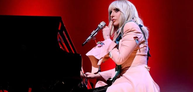Στο νοσοκομείο η Lady Gaga – ακύρωσε την εμφάνισή της