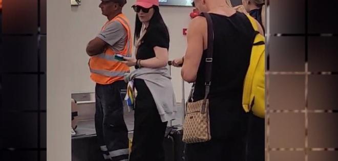 Laura Pausini: Η διάσημη Ιταλίδα τραγουδίστρια στη Μύκονο 