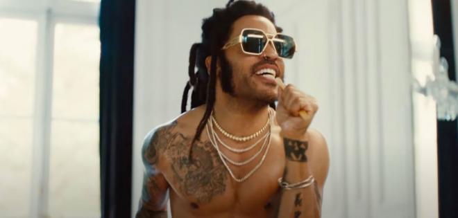 «TK421»: Σε καινούρια επίπεδα σέξινες ο Lenny Kravitz στο νέο του music video