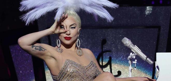 Lady Gaga: Επιβεβαίωσε την κυκλοφορία του νέου single "Disease"