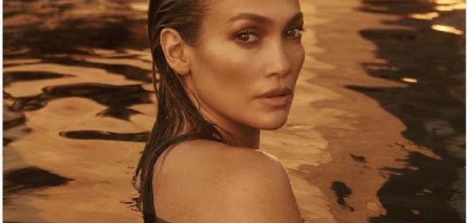 Η αλλαγή στην εξωτερική της εμφάνιση που έκανε η Jennifer Lopez (photo)