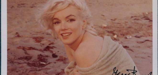 Marilyn Monroe - Blonde.