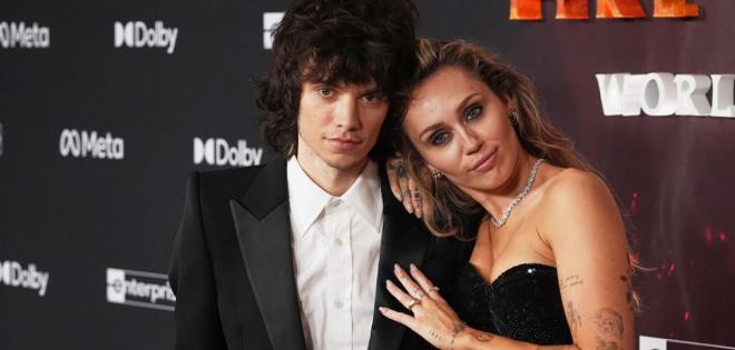 Η Μάιλι Σάιρους μίλησε για την πρόταση γάμου του Μαξ Μοράντο 