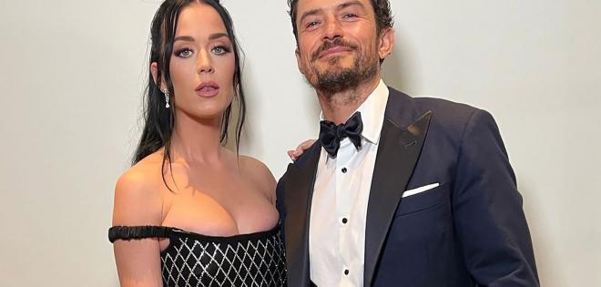 Orlando Bloom: Viral για το... στραβοκοίταγμα στην Kim Kardashian ενώ κρατά την Katy Perry