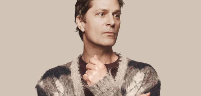 Ο Rob Thomas μιλάει για την αλλαγή δισκογραφικής εταιρίας μετά από 30 χρόνια στην Atlantic