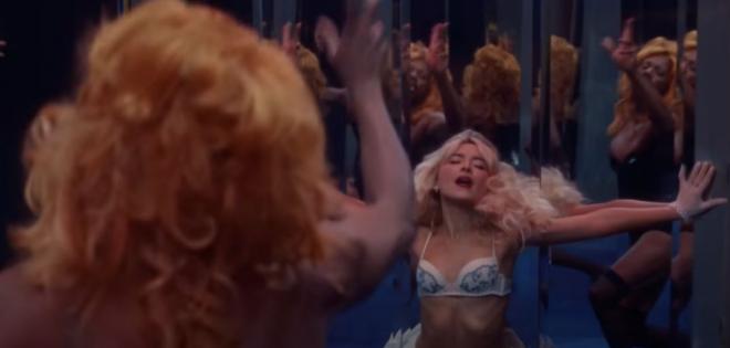 Η Sabrina Carpenter αποκαλύπτει το βίντεο «Tears» με τον Colman Domingo