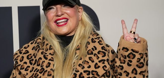 Η Sia πούλησε το μισό μερίδιό του μουσικού της κατάλογου