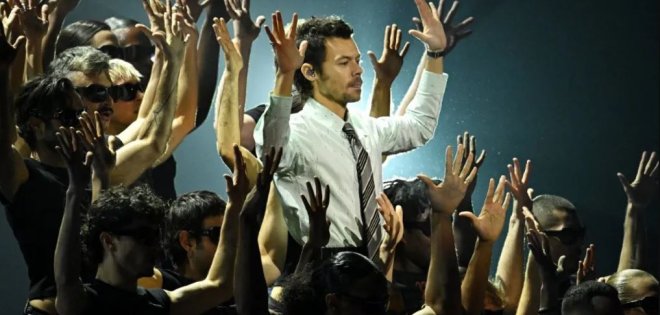 Harry Styles: Χάρισε στους μαθητές του παλιού του σχολείου 100 δωρεάν εισιτήρια για τη συναυλία του