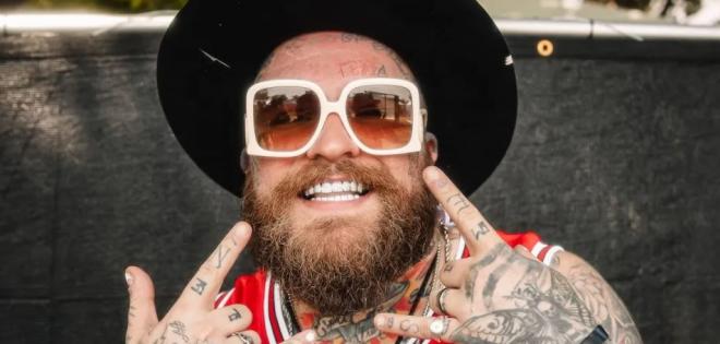 Ο Teddy Swims χρησιμοποιεί τεχνητή νοημοσύνη για να δημιουργεί μουσική