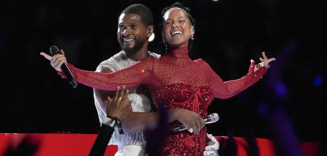 Η νοσταλγική εμφάνιση του Usher στο Super Bowl Halftime Show με guests Alicia Keys, Ludacris και H.E.R.