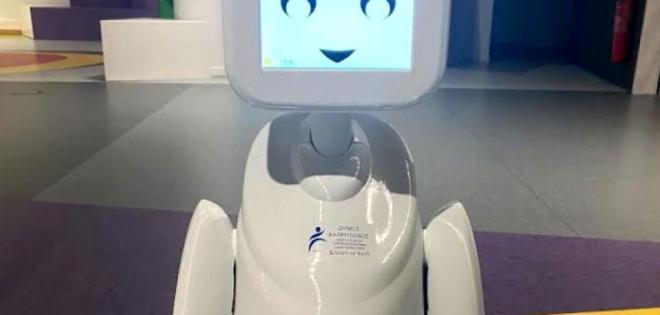 ΖΩΗΒΟΤ: Το ρομπότ που επισκέπτεται τα Δημοτικά Σχολεία