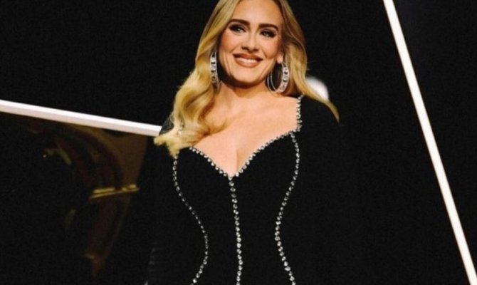 Η Adele φέρεται να επιστρέφει στο στούντιο μετά από πενταετή παύση