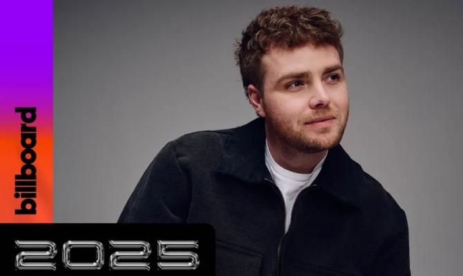 Ο Alex Warren είναι ο κορυφαίος νέος καλλιτέχνης του 2025 σύμφωνα με το Billboard