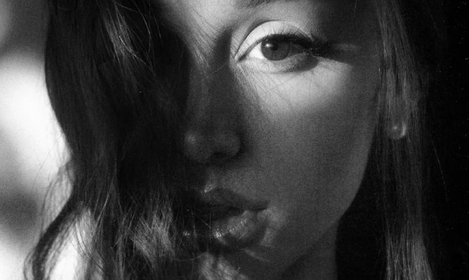 Ariana Grande: Ακούστε το νέο της τραγούδι «Hate That I Made You Love Me»