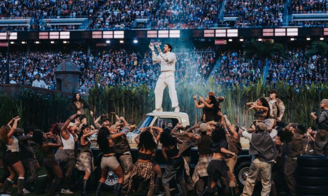 Bad Bunny: Από του Super Market στο Super Bowl !