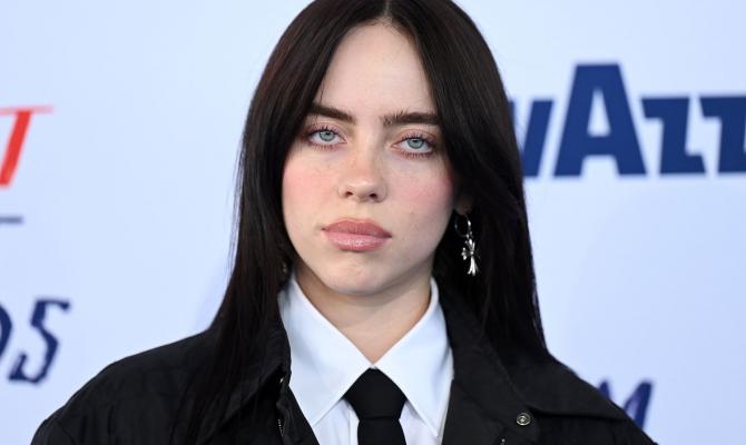 Billie Eilish: Artist of the Year για το 2024 από την Apple Music