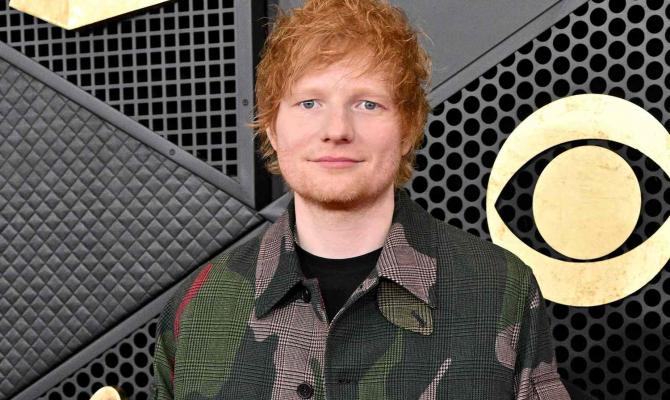Ed Sheeran: Εμφάνιση-έκπληξη σε δημοτικό σχολείο του Brighton