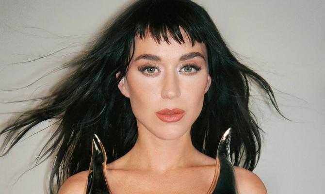 Νέο τραγούδι και βίντεο από την Katy Perry 