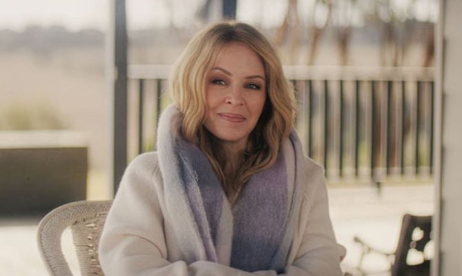 To Netflix ανακοίνωσε ντοκιμαντέρ για την Kylie Minogue που θα κυκλοφορήσει σύντομα