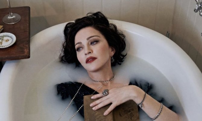 Madonna: Αποκάλυψε ότι επέλεγε τους ερωτικούς της συντρόφους «με βάση το αν είχαν μπανιέρα»