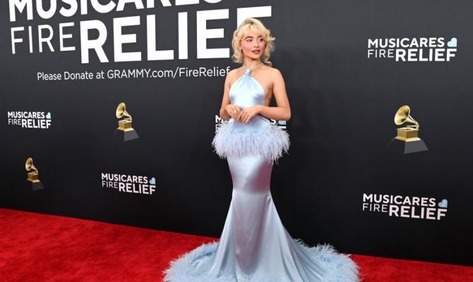 Η Sabrina Carpenter θα πρωταγωνιστήσει στην «Η Αλίκη στη χώρα των θαυμάτων»