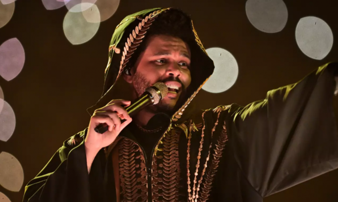 Ο Weeknd γράφει ιστορία! 