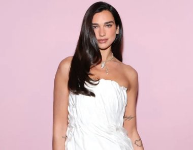 Dua Lipa: Ζητά 15 εκατομμύρια δολάρια από τη Samsung για παράνομη χρήση φωτογραφίας της