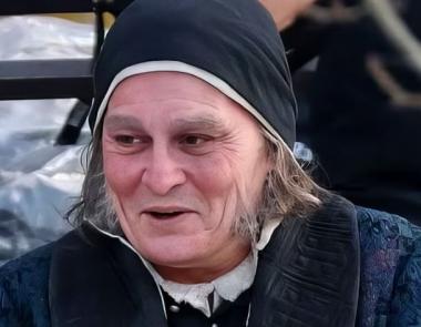 Αγνώριστος ο Johnny Depp ως «Εμπενίζερ Σκρουτζ» 