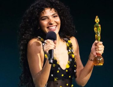 Η Olivia Dean, η Lola Young και οι Oasis αυξάνουν τα έσοδα  από τη μουσική στο Ηνωμένο Βασίλειο 