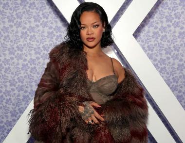 Rihanna: Επίσημα η #3 pop star του 21ου αιώνα