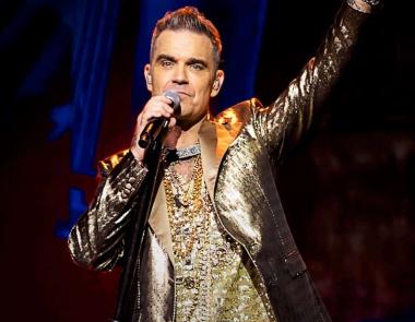 Ο Robbie Williams έγινε ο νέος μουσικός πρεσβευτής της Fifa