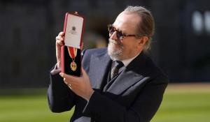 Ο Gary Oldman έγινε «Σερ» 