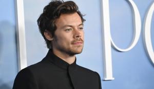 Harry Styles: Επίσημα ο πιο σέξι μουσικός του πλανήτη από το περιοδικό People